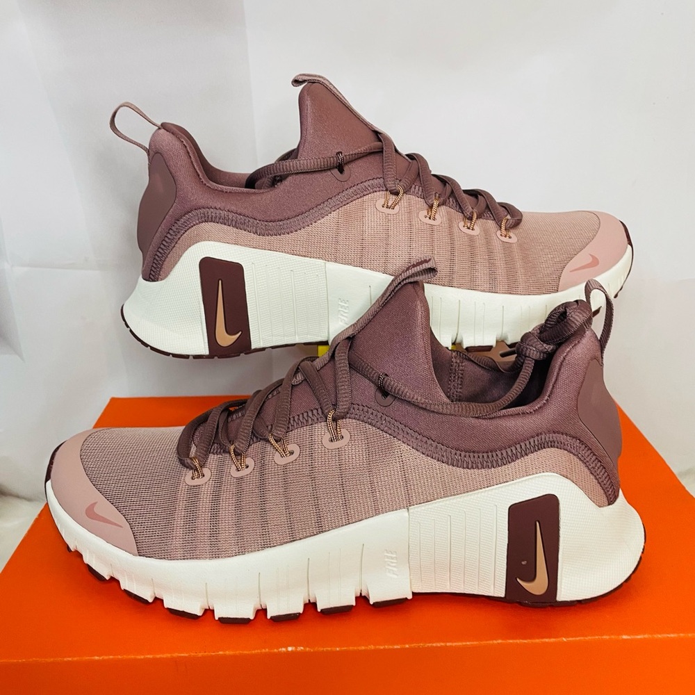 Nike Metcon 6  Womens  size 11.5 New Athletic Shoes